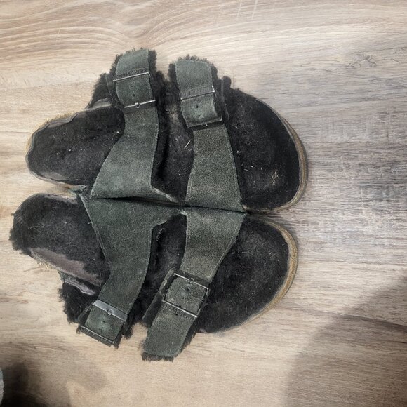 Shearling Birkenstocks - Picture 2 of 4